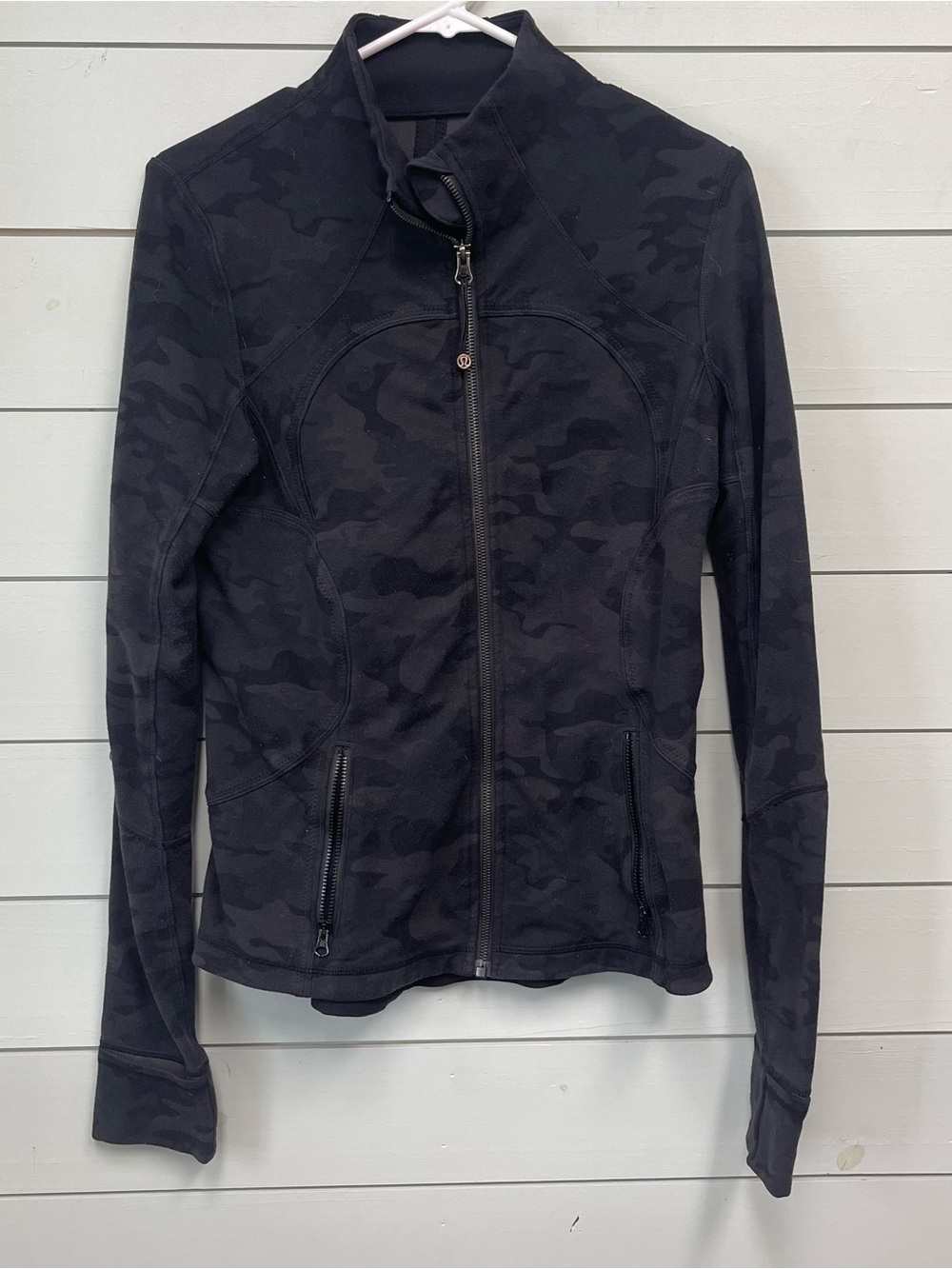 Lululemon forme jacket black camo women's size 10